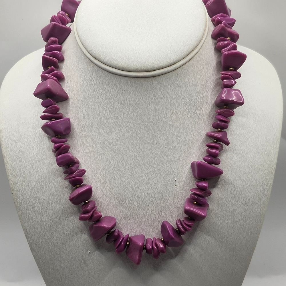 Vintage Purple Faux Stone Chunky Bead Necklace Gold Tone Fold Over Clasp 24 Inch